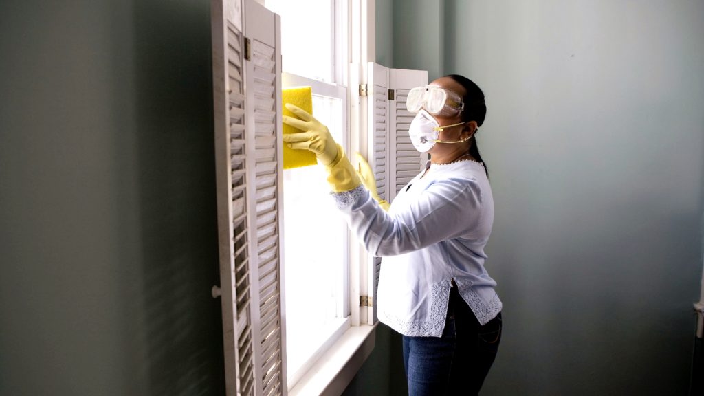how to clean a window inside